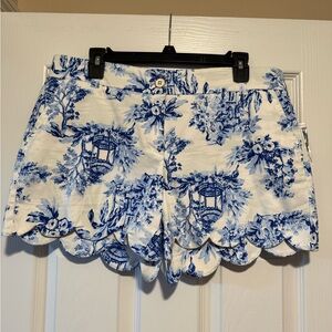 Crown and Ivy Toile Shelby Scallop Shorts 10